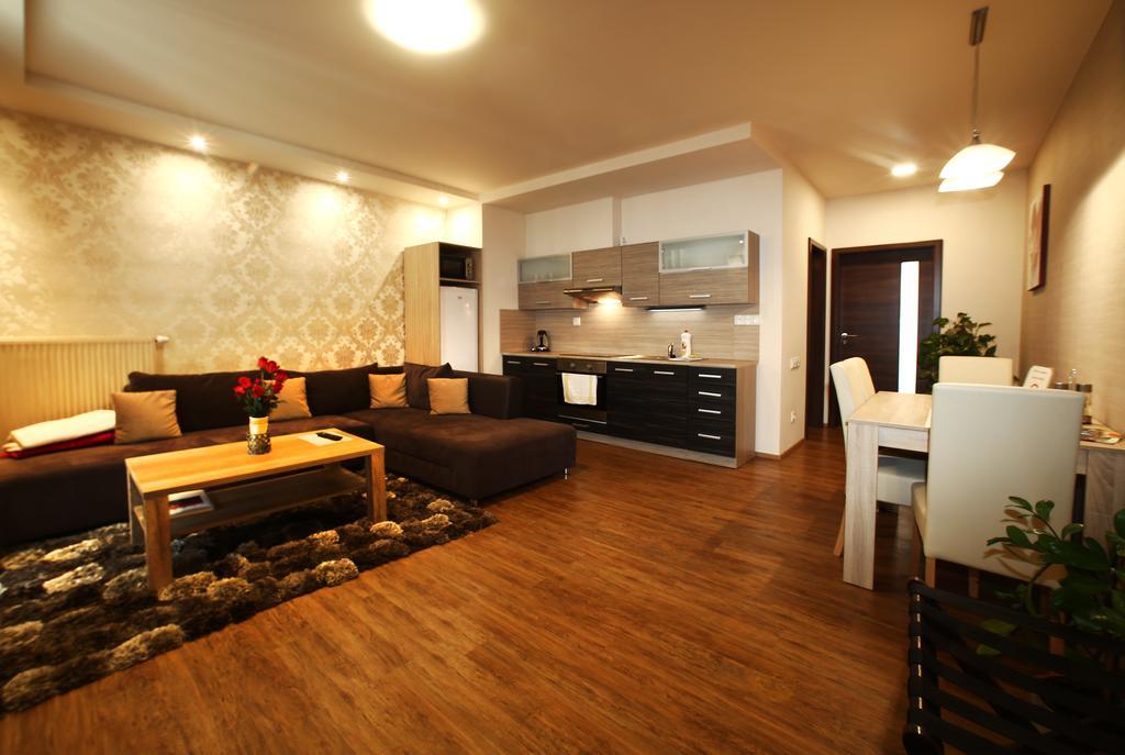 Apartman Livingstone - Roudna Apartment Plzen Luaran gambar